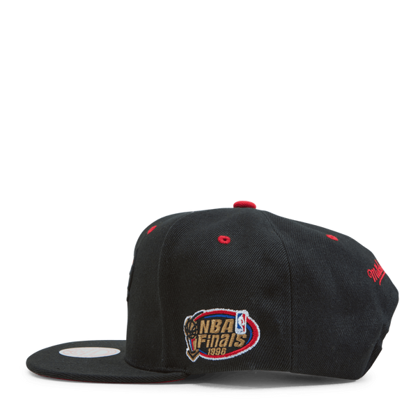 Bulls The Champs Snapback