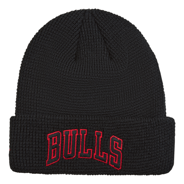 Pop Outline Cuff Beanie Bulls