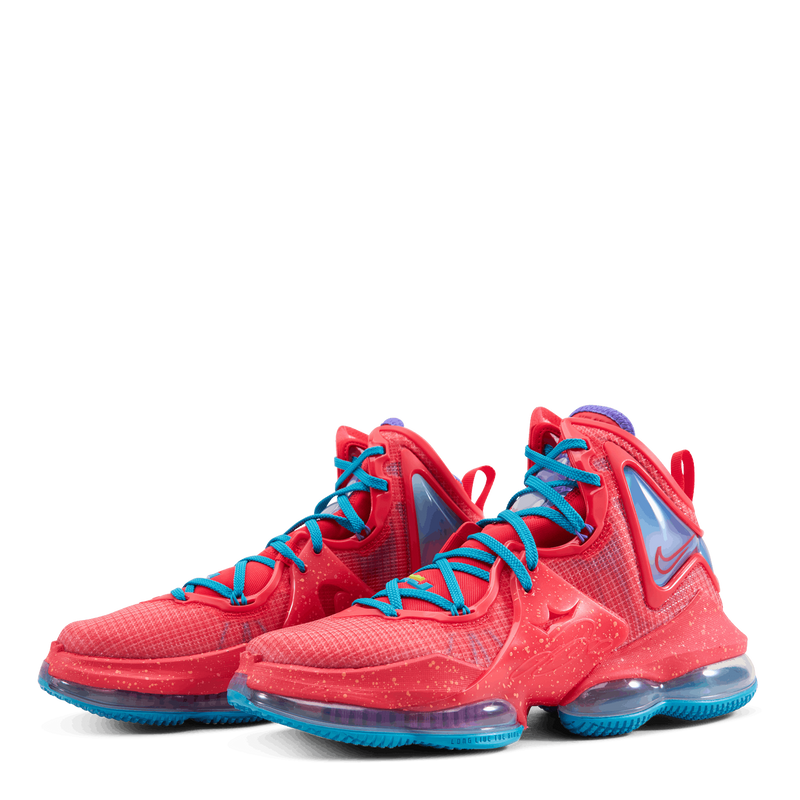 Nike LeBron XIX