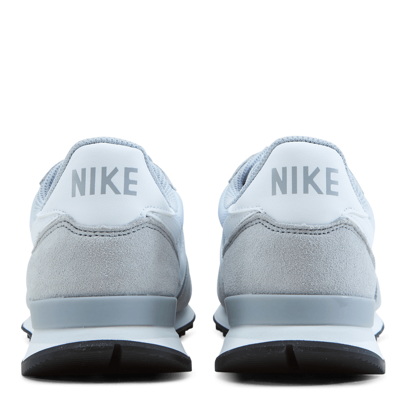 Nike orders internationalist 45.5