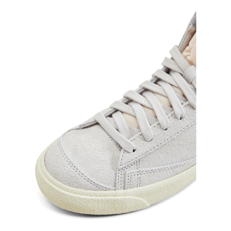 Nike Blazer Mid '77