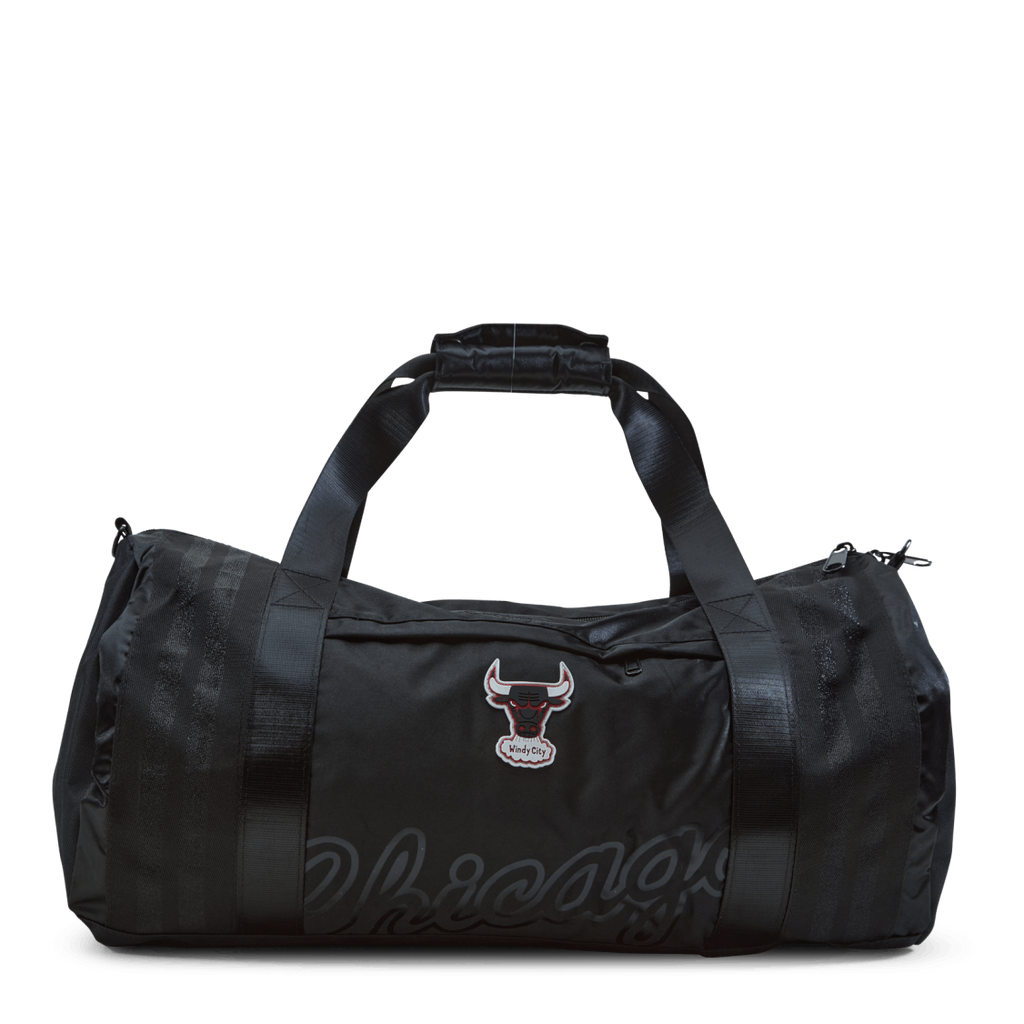 Chicago bulls duffle 2024 bag