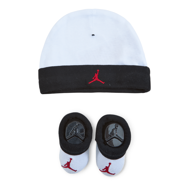 Jordan infant hotsell hat and booties