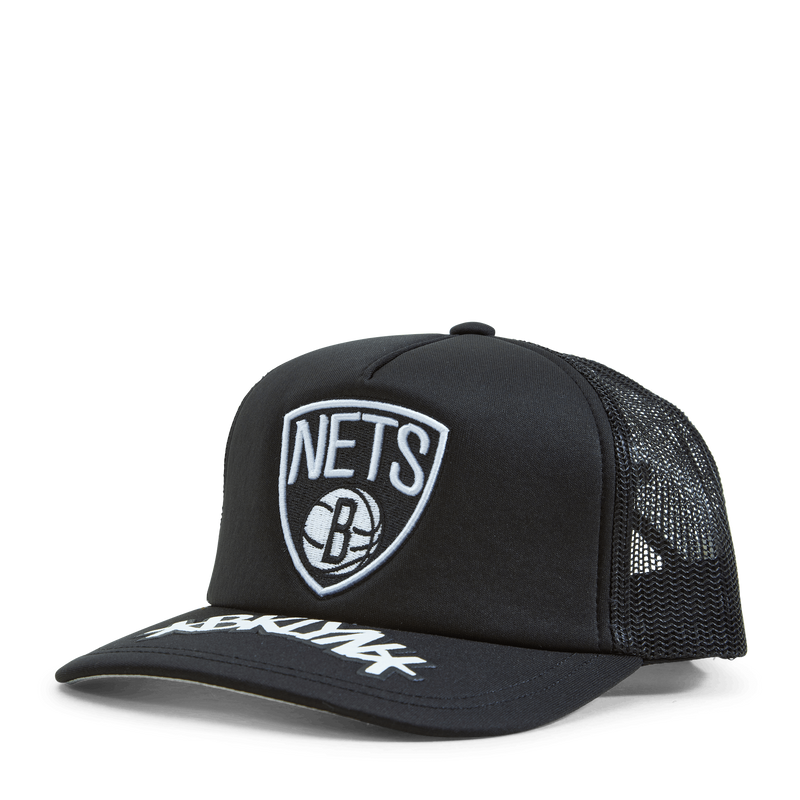 Nets Puff The Magic Trucker HWC