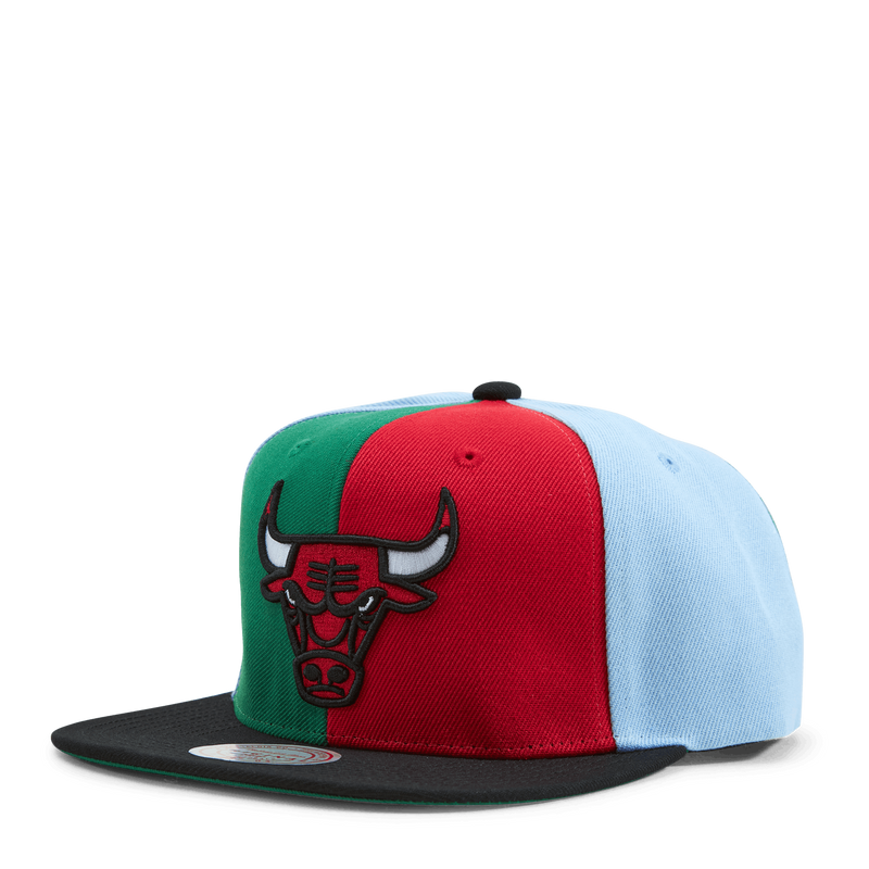 Bulls Team Era Pinwheel Snapback