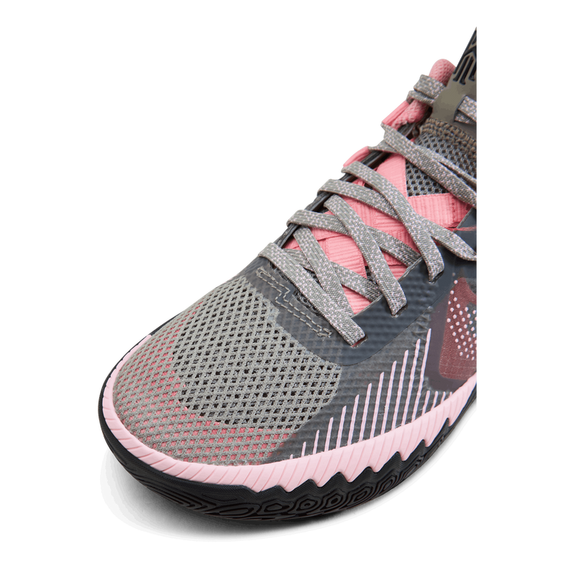 Kyrie Flytrap V