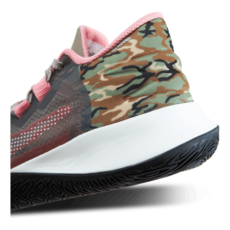 Kyrie Flytrap V