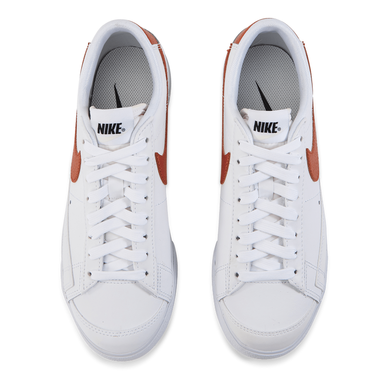 Women's nike 2025 blazer low le