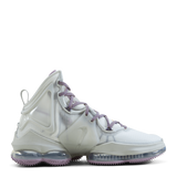 Nike LeBron XIX