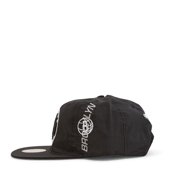 Brooklyn Nets Nylon Szn Deadstock