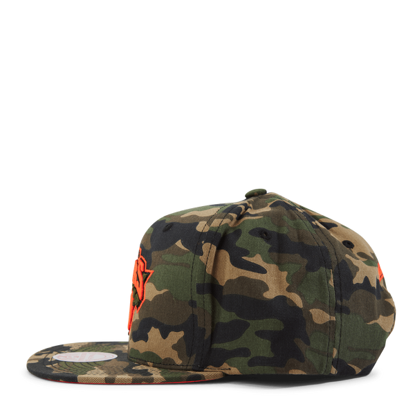 Knicks Neon Camo Pop Snapback