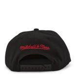 B Snapback
