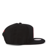 B Snapback