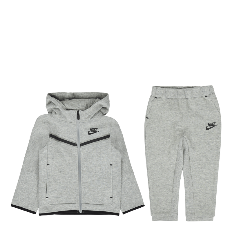 Dark grey 2025 nike tracksuit