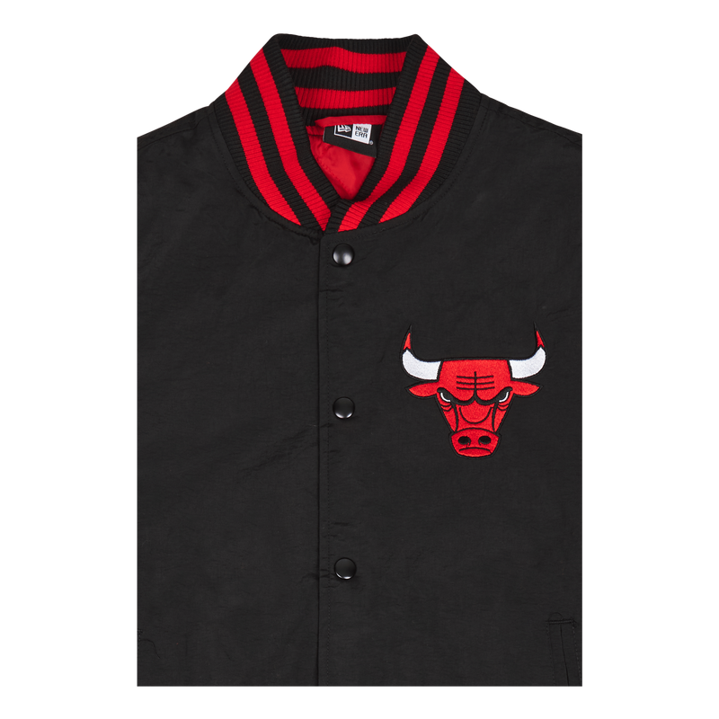 New Era Chicago Bulls Logo Jacket